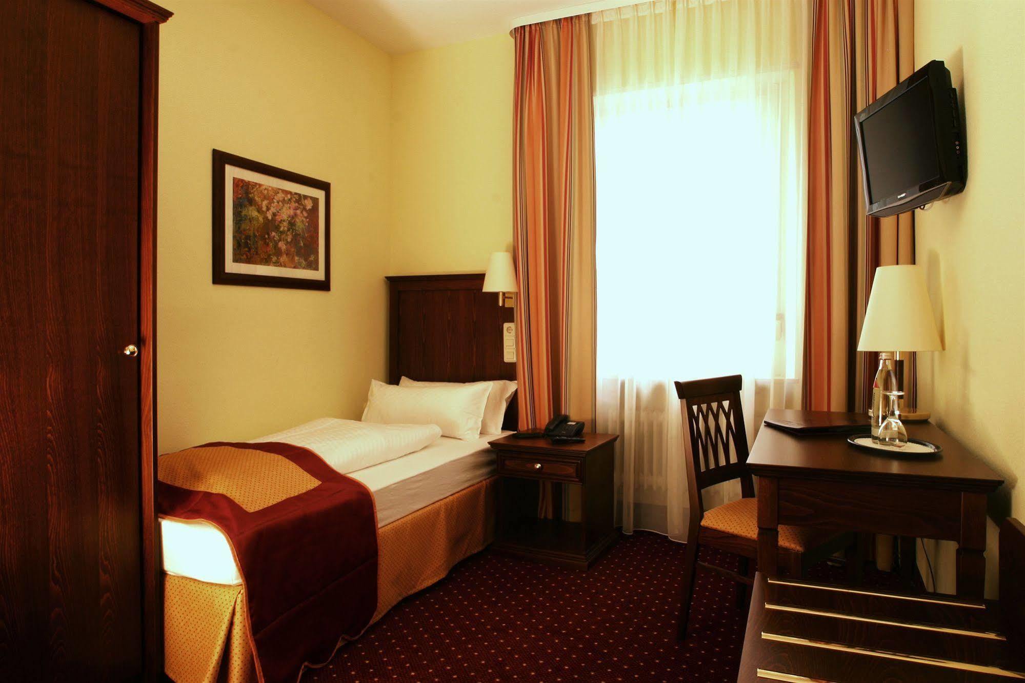 Roemerhof Hotel 3*